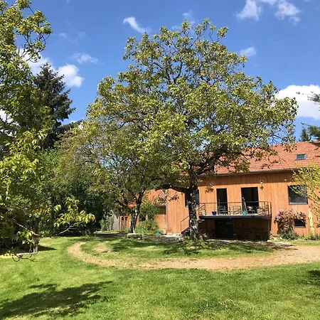 Hilltop Haven In Hébergement de vacances Parlan