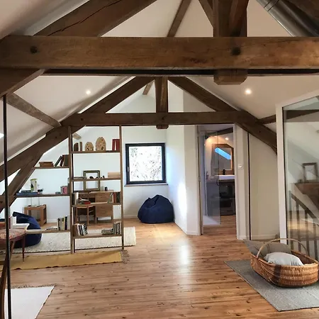 Hilltop Haven In Holiday home *