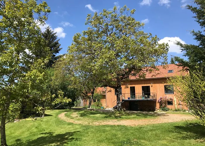 Hilltop Haven In Hébergement de vacances Parlan